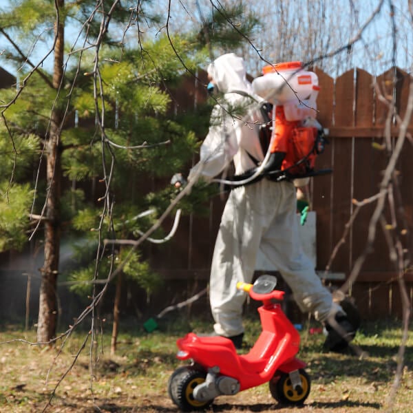 Обработка участка от клещей в Белая Церковье?